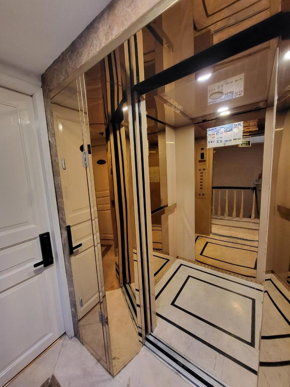 Saigon By Night Boutique Hotel Hô Chi Minh-Ville Extérieur photo